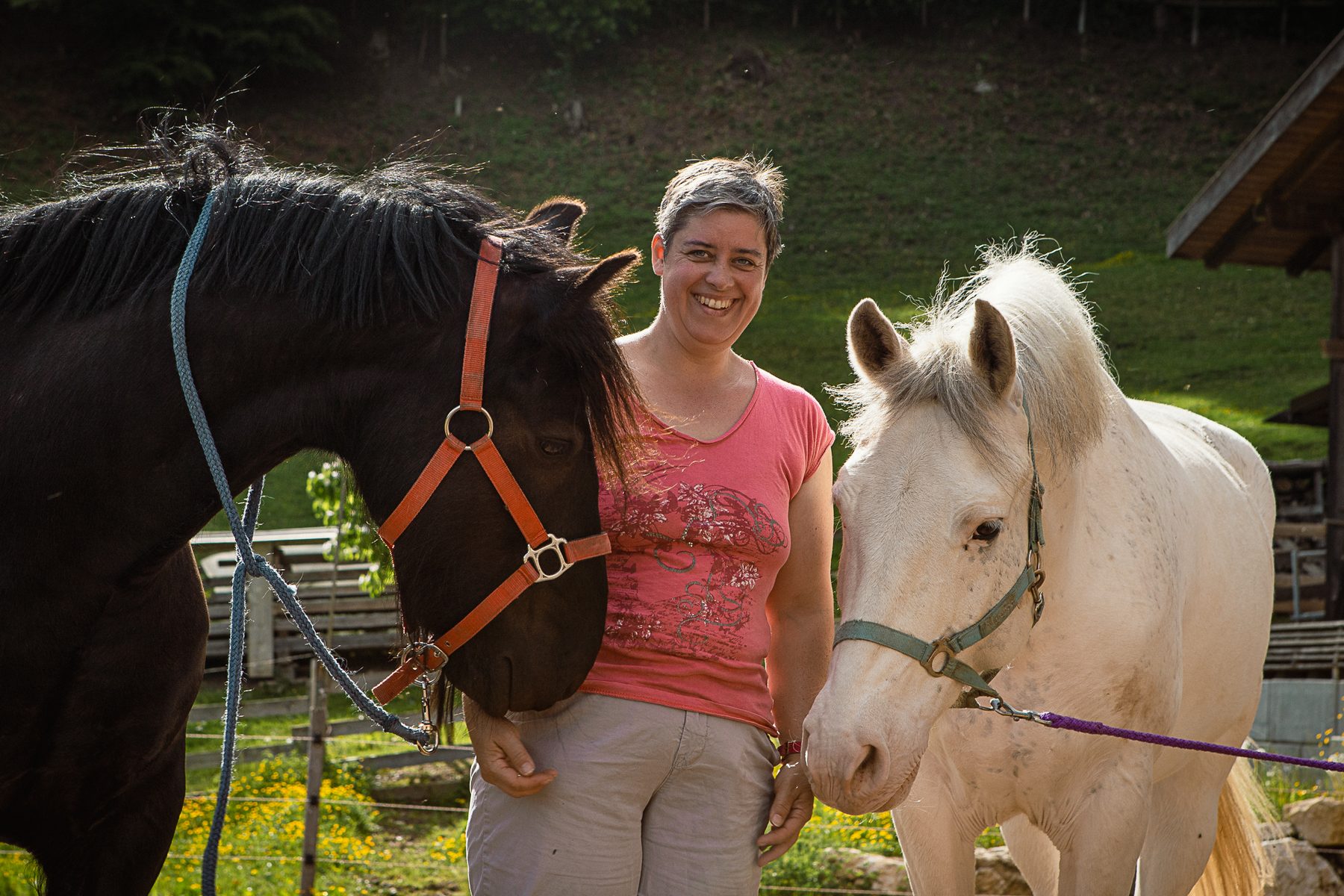 Carmen Bobst mit einem ihrer Ponys